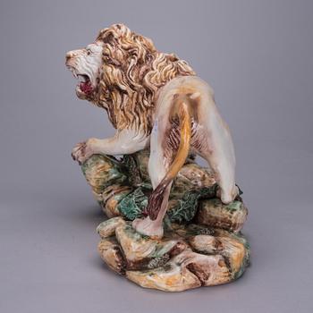 FIGURIN, majolika, sannolikt 1900-talets början.