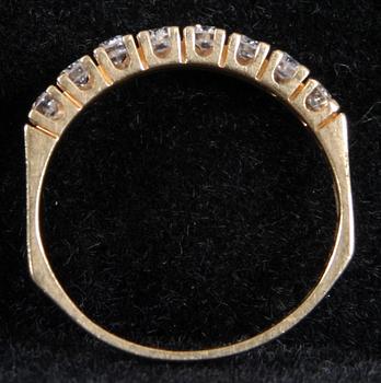RING, 18K guld samt 8 briljanter. Enl inskription 0.43 ct.