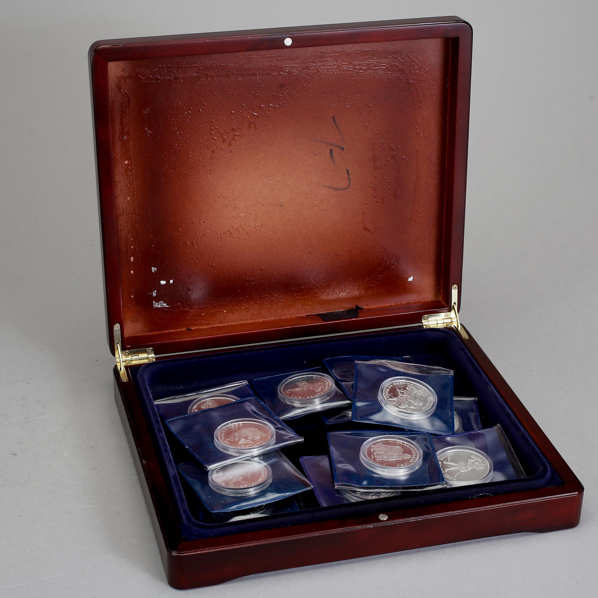 MEDALJER, 15 st, mestadels silver, Astrid Lindgren, Totalvikt ca 400 g.