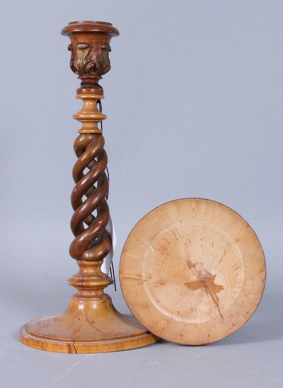 LJUSSTAKAR, ett par, trä, 1900-tal.