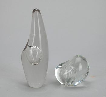 SKULPTURER, 2 st, glas, "Hjärtat" resp "Orkidé" Timo Sarpaneva, Iittala.