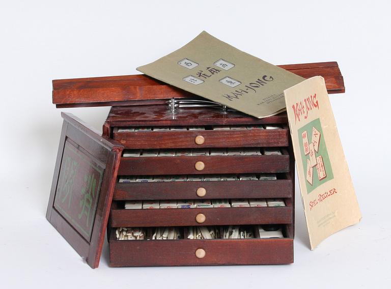 SPEL, "Mah-jong, 1900-talets första hälft.