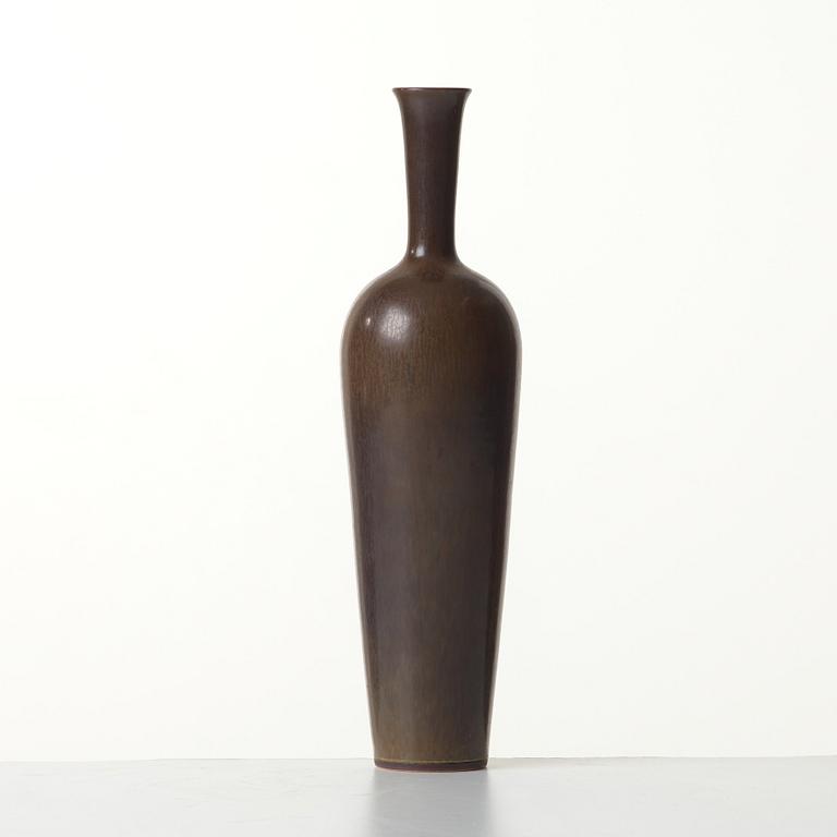 Berndt Friberg, A Berndt Friberg stoneware vase, Gustavsberg Studio, Sweden 1964.