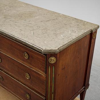 A late Gustavian mahogany chest of drawers.