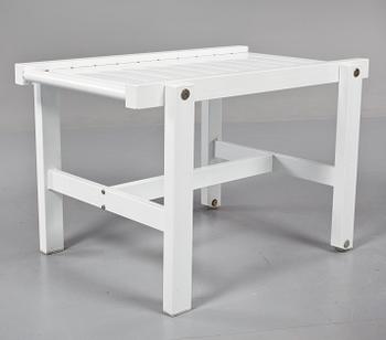 SERVERINGSBORD, Elsa Stackelberg, Fri Form, omkring 2010.