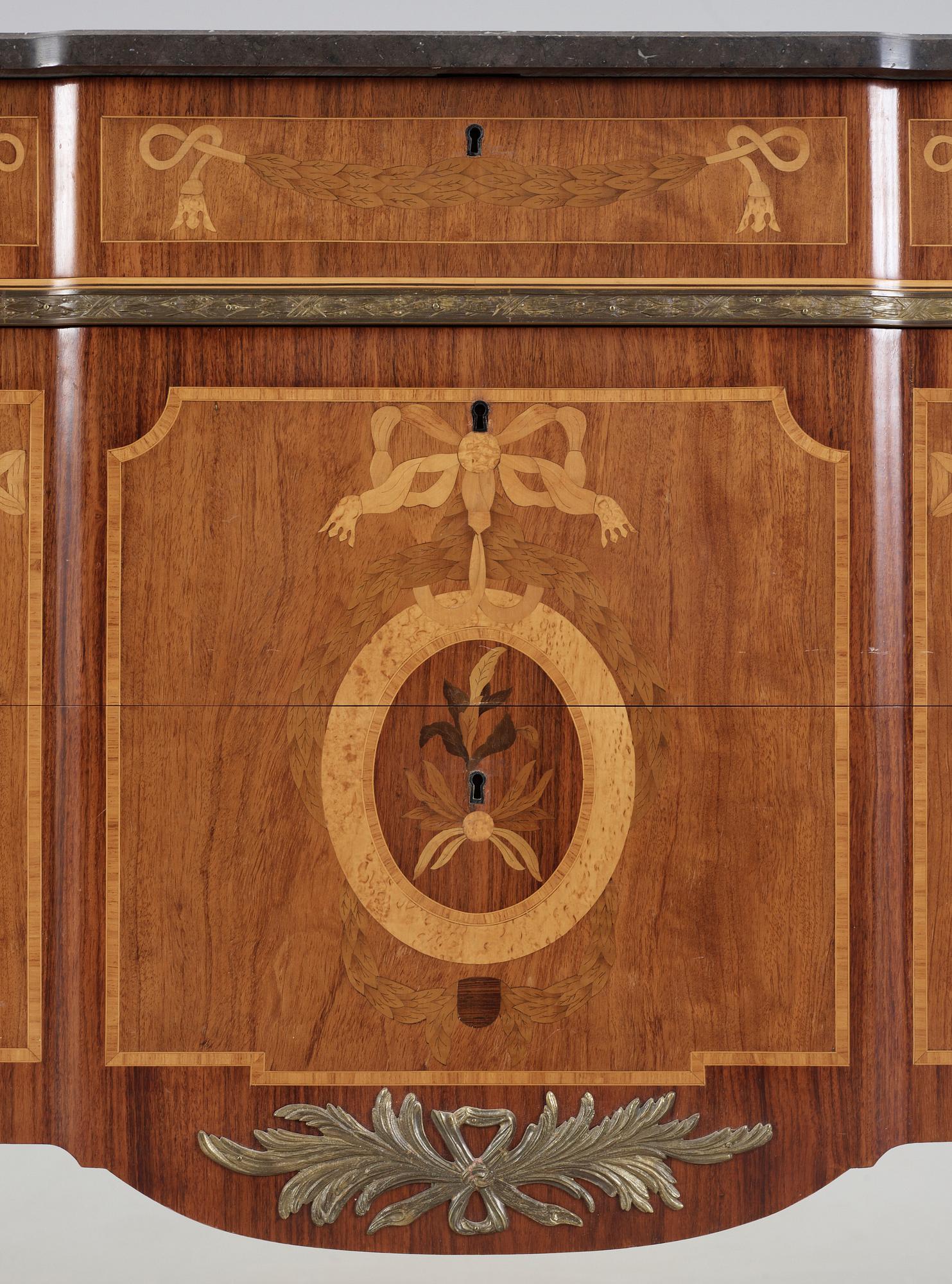 BYRÅ, gustaviansk stil, S.L Otterström. 1900-talets första hälft.