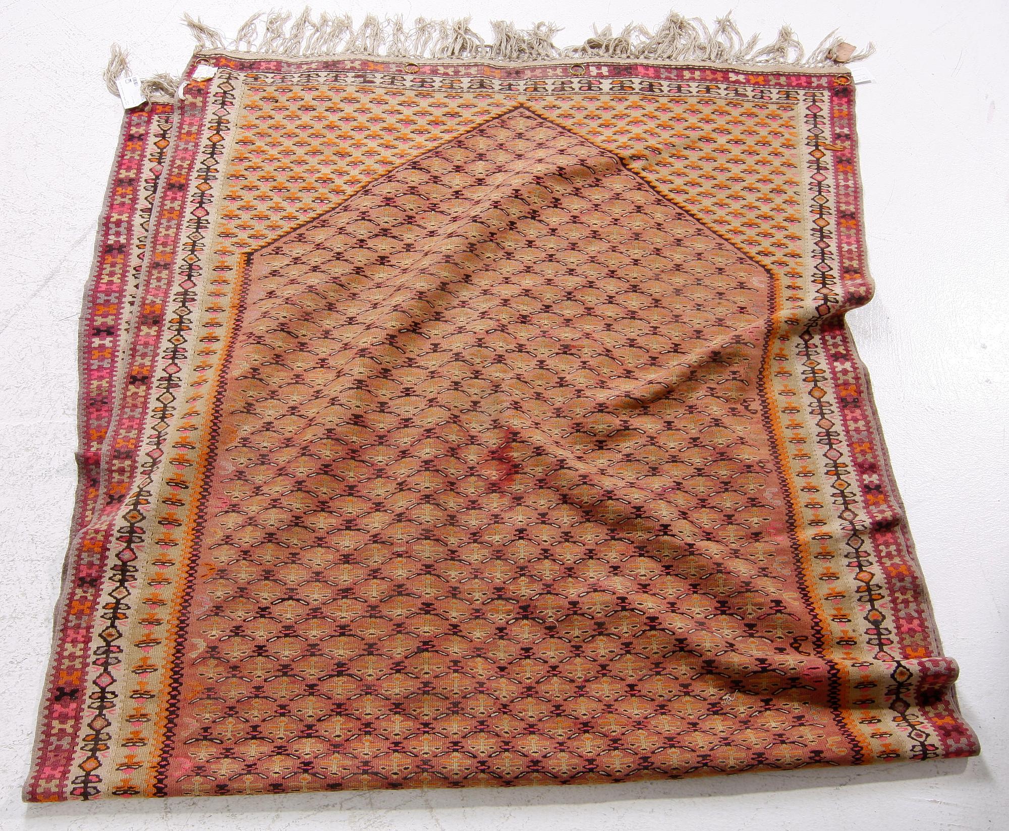MATTA, orientalisk, ca 270 x 125.