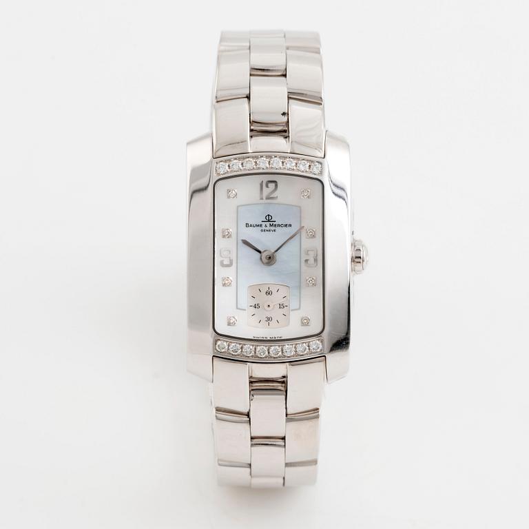 Baume & Mercier, Hampton, wristwatch, 22 x 28 mm.
