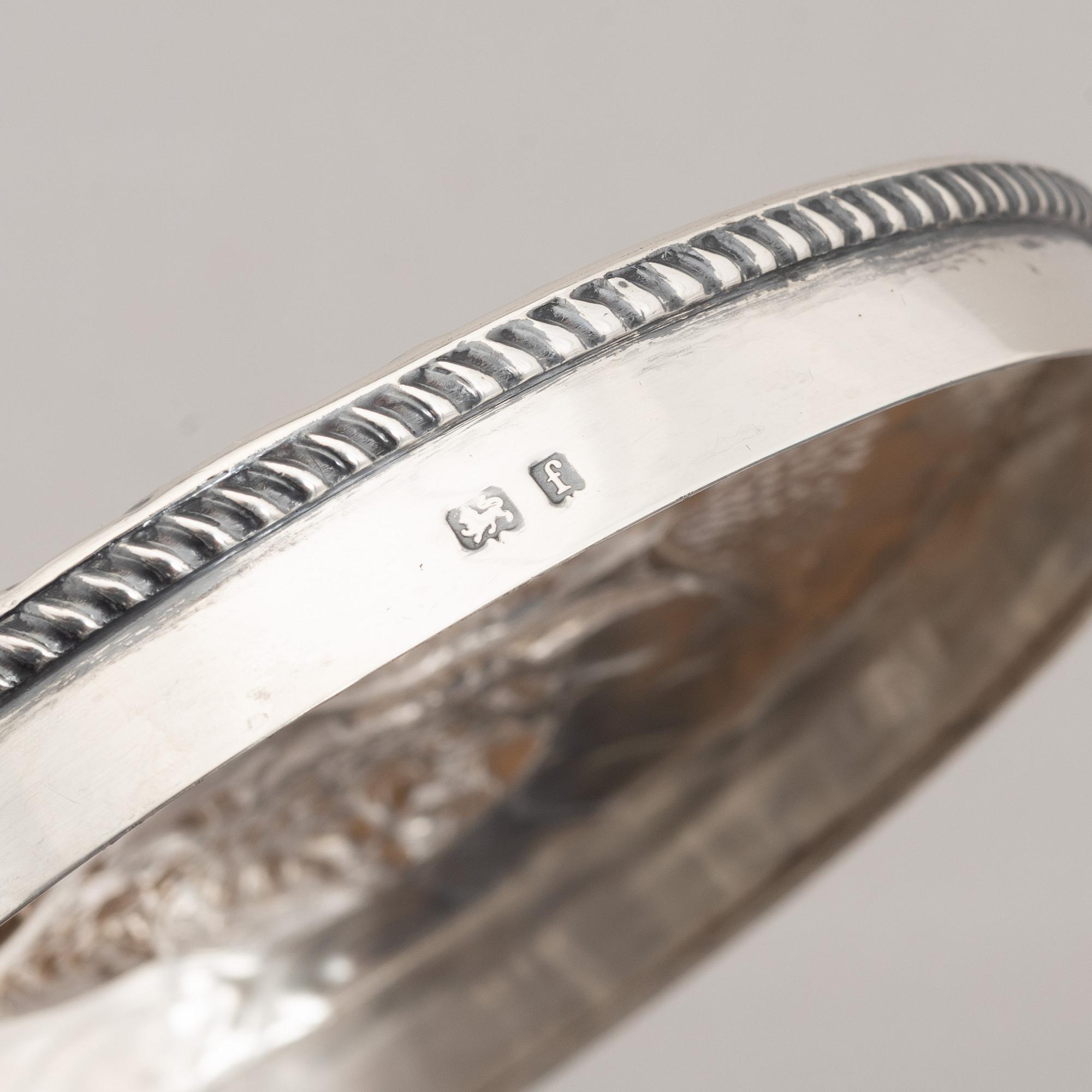 An English Silver Box, mark of William Aitken, Birmingham 1905.