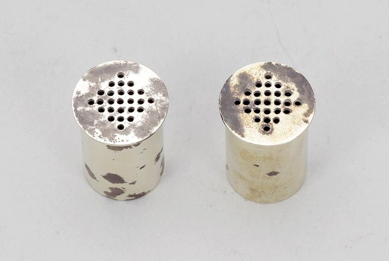 SALTKAR, ett par, silver, Wiwen Nilsson, Lund 1965-67.