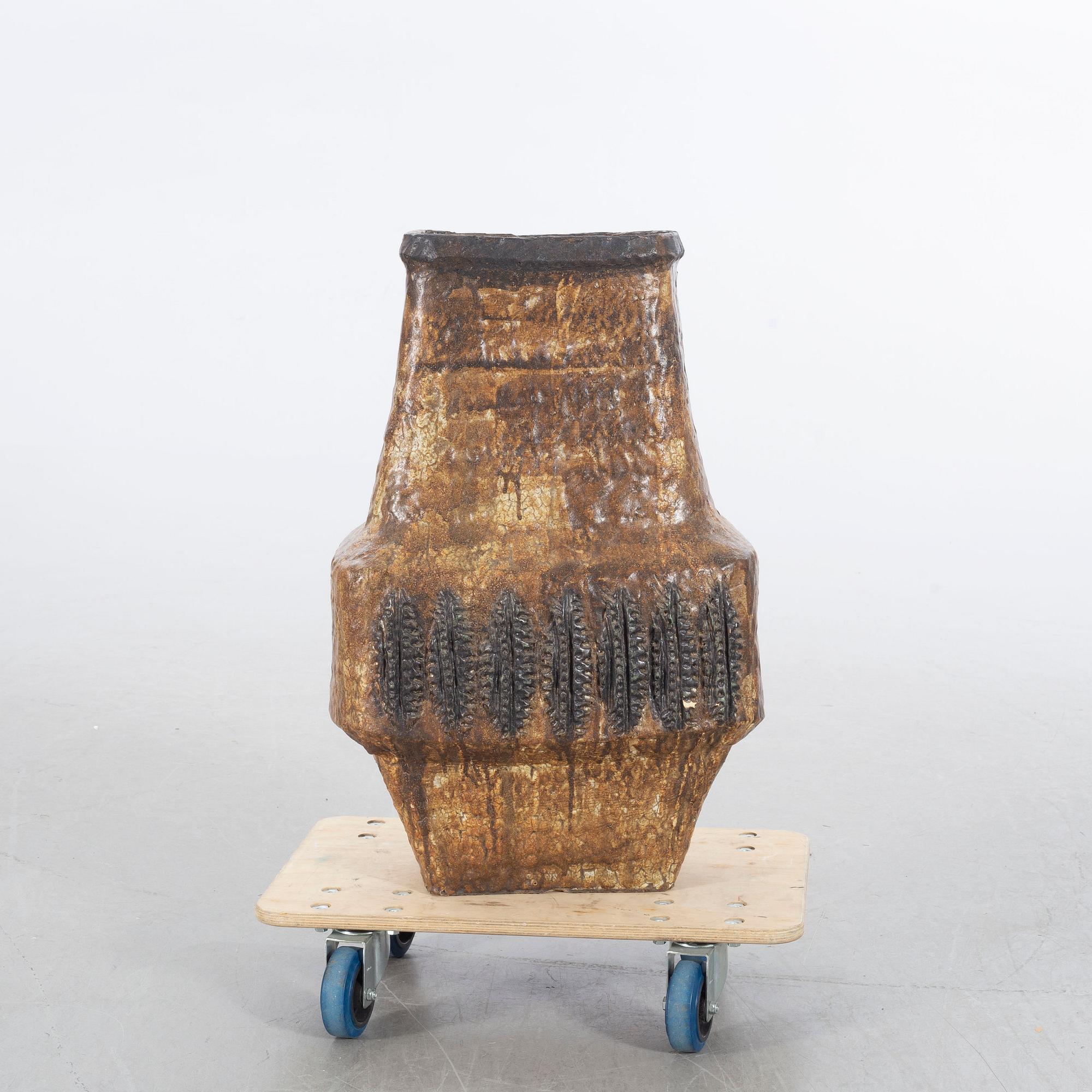 Unknown artist - Vase, ceramic, mid 20th century.