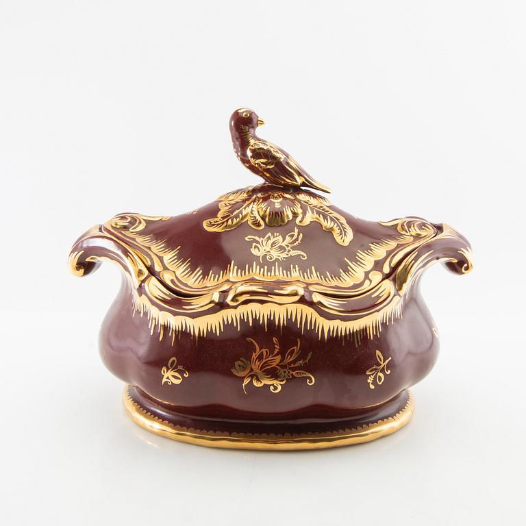 Tureen with lid Louis XV style mid-20th century porcelain.