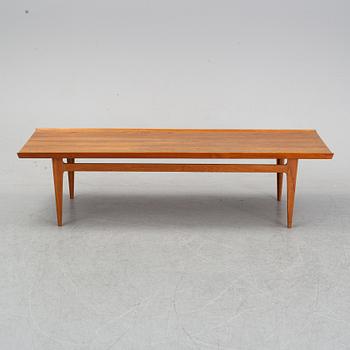 Finn Juhl, a teak coffee table for France & Son, mid 20th century.