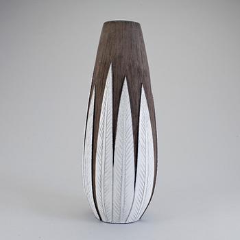 GOLVVAS, stengods, "Paprika", Anna-Lisa Thomson, Upsala Ekeby, i produktion 1951-1969.