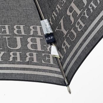 Burberry, paraply.