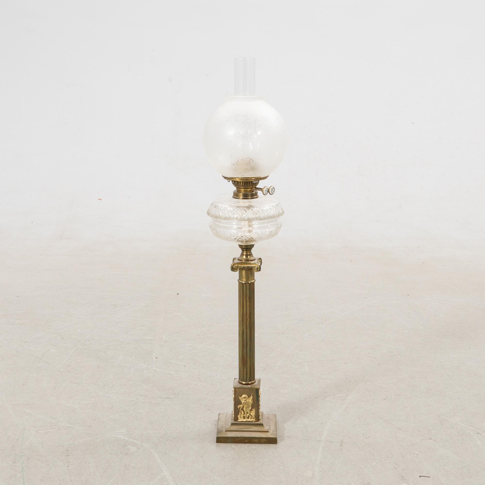 Table foot lamp Hink's England early 20th century.