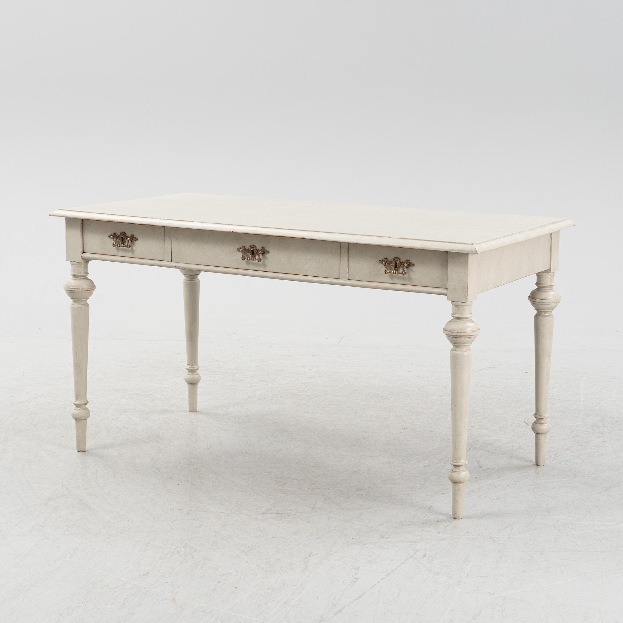 A late 19th century desk.