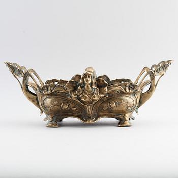 JARDINIERE, mässing, jugend, 1900-talets början.