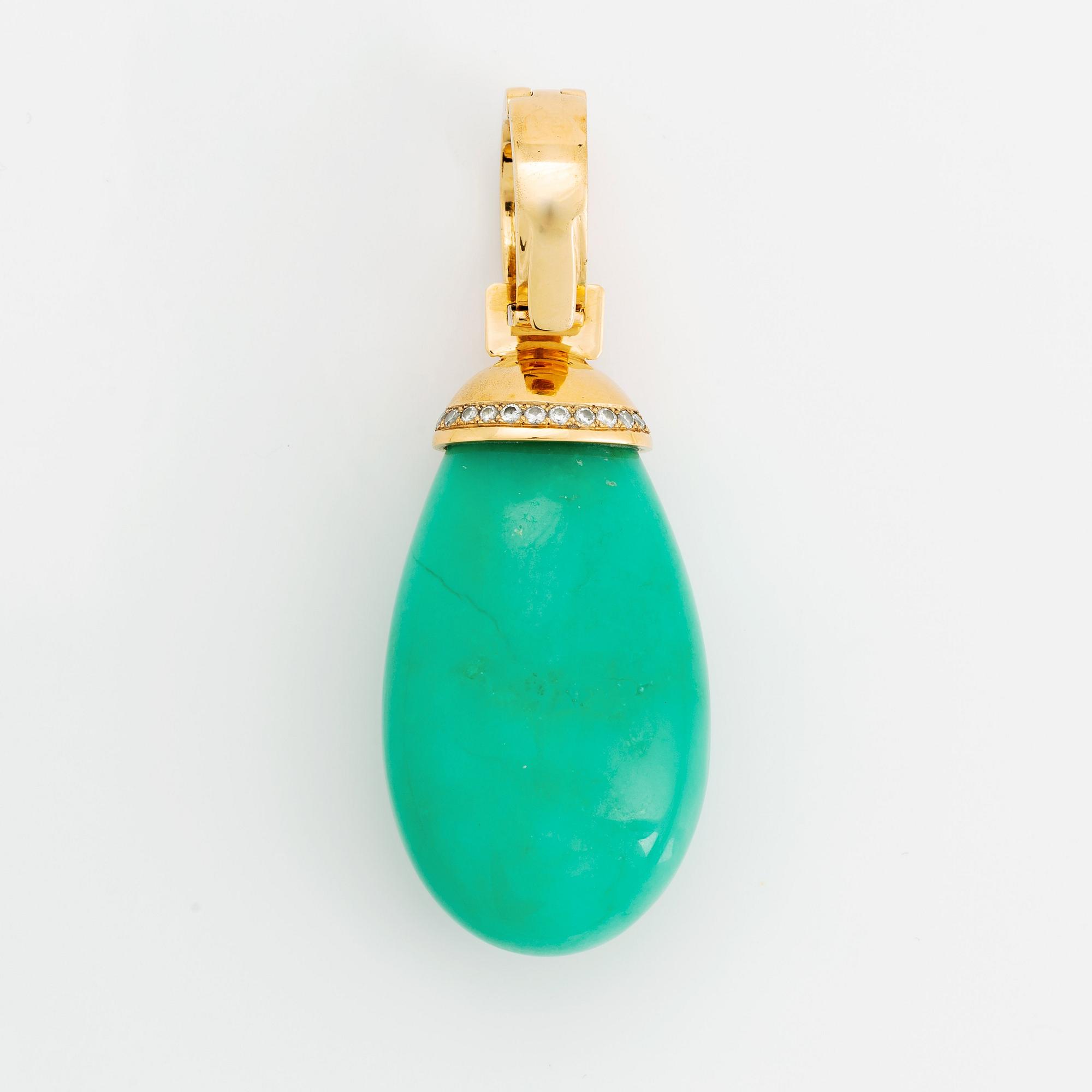 Acchinelli pendant in 18K gold with a drop of chrysoprase and round brilliant-cut diamonds.