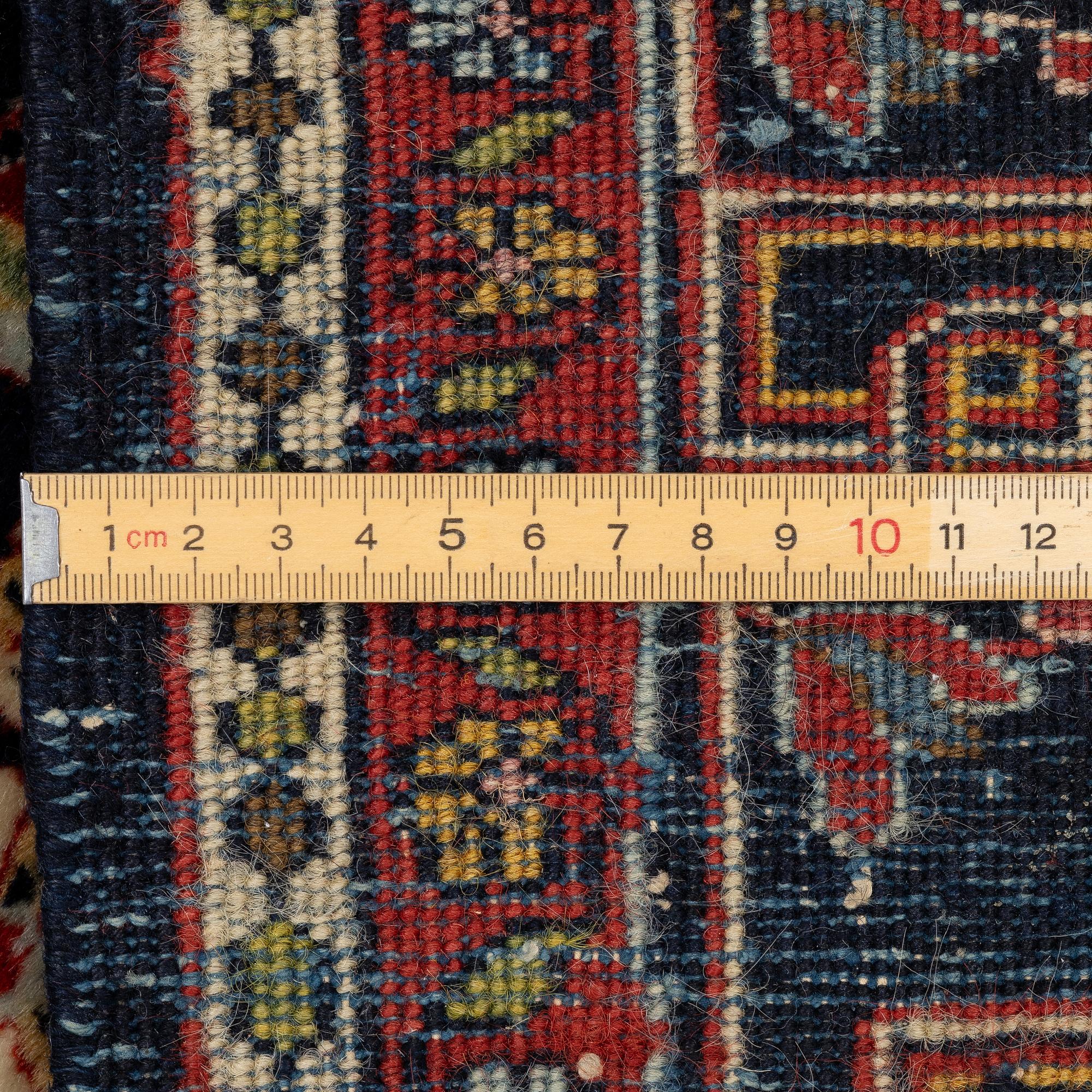 A semi-antique Sarouk rug, west Persia, c. 205 x 131 cm.