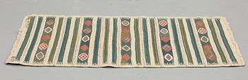 Barbro Nilsson, MATTO, "Krusbär", flat weave, ca 125 x 60 cm, signed AB MMF BN.