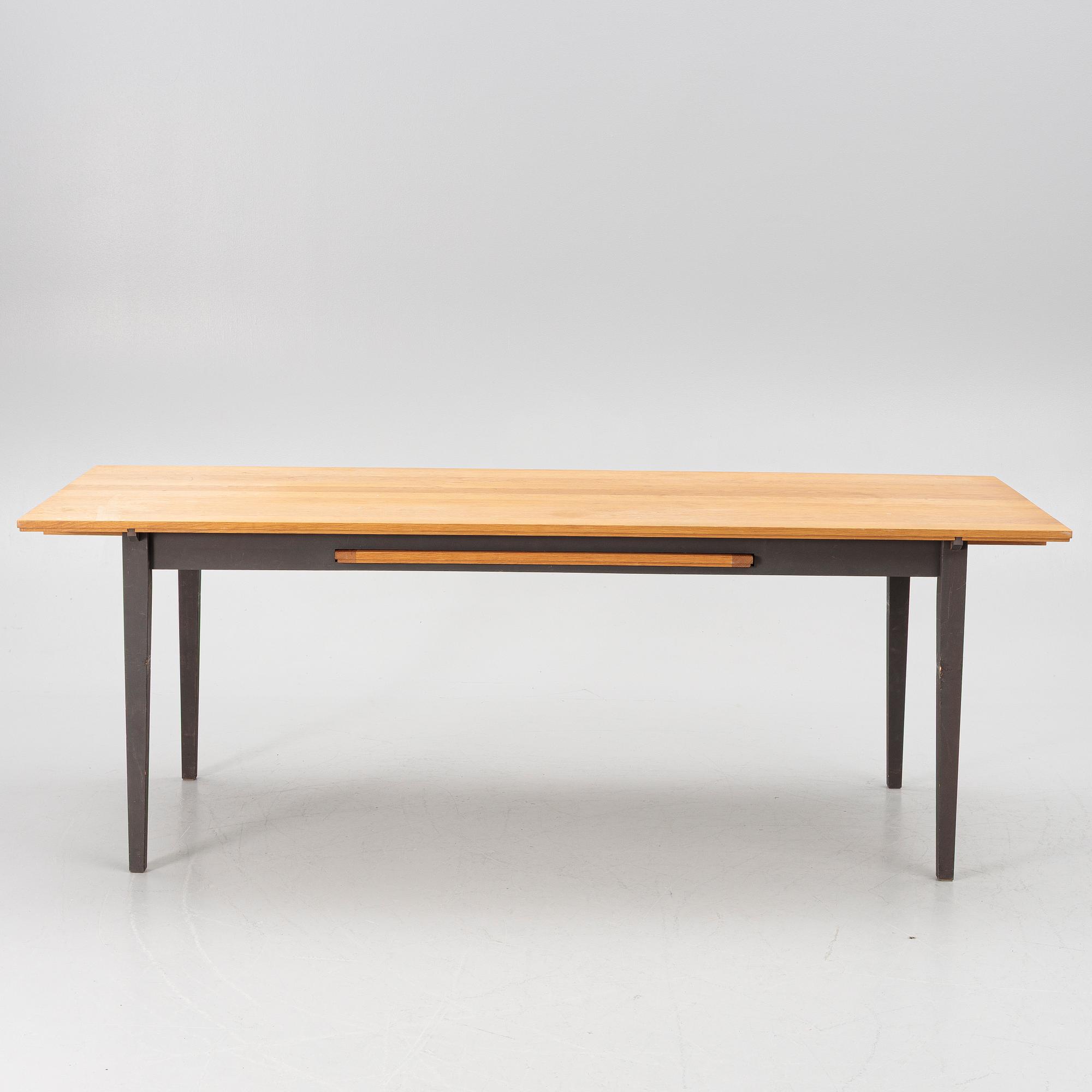 Nirvan Richter, dining table, Norrgavel.