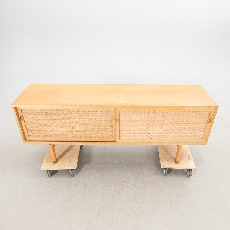 Hans J. Wegner, sideboard, RY-26, för RY Möbler, Danmark.