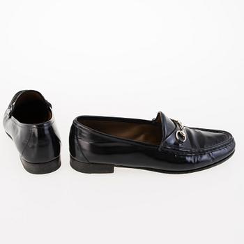 GUCCI Three Pairs of Shoes in size 40.