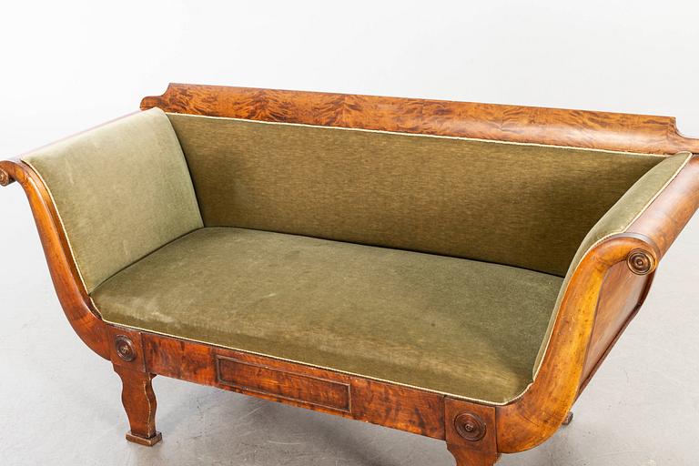SOFFA senempire 1800-talets mitt.