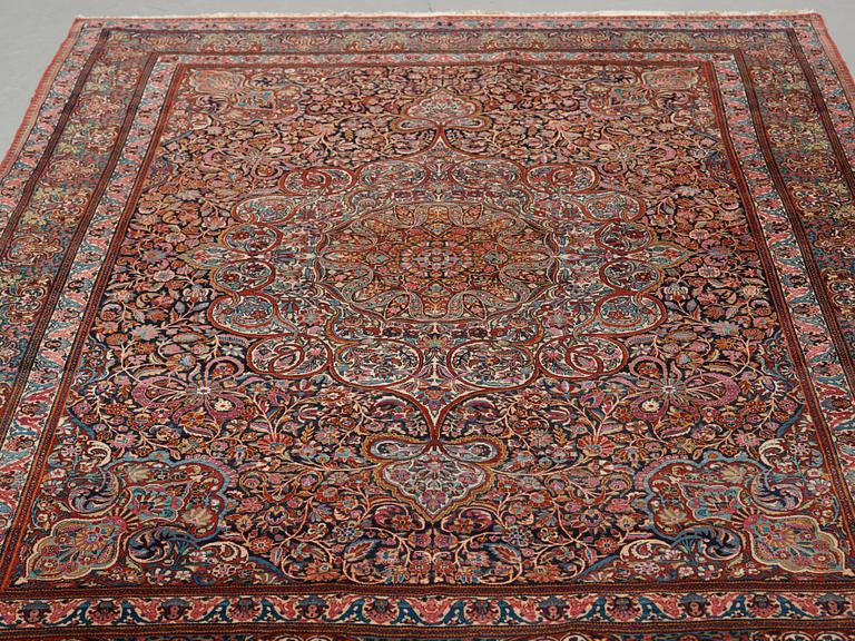 Matto, semi-antique Tehran/Semnan, ca  247 x 189 cm.