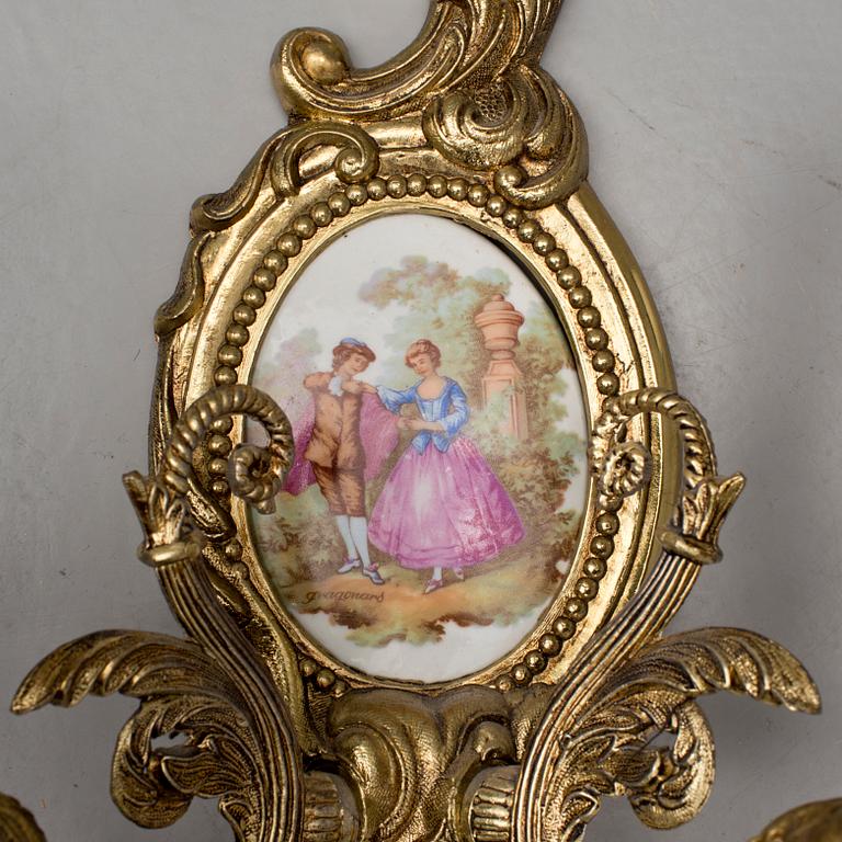 VÄGGLAMPETTER, ett par, rokokostil, 1900-talets andra hälft.