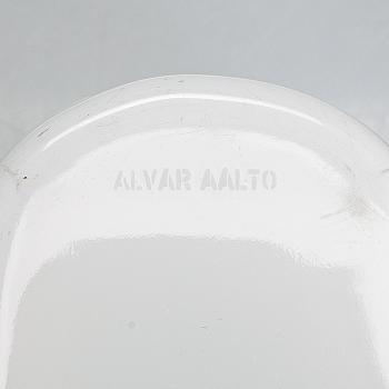 Alvar Aalto, vaser, 2 st, modell 3030, signerade Alvar AAlto.