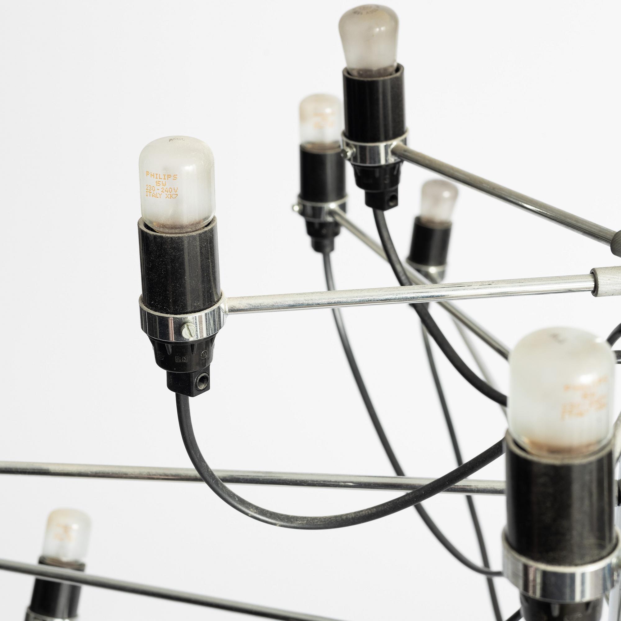 Gino Sarfatti, chandelier, model 2097/30, Flos, Italy.