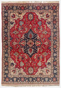 Carpet Tabriz, approx. 374 x 270 cm.