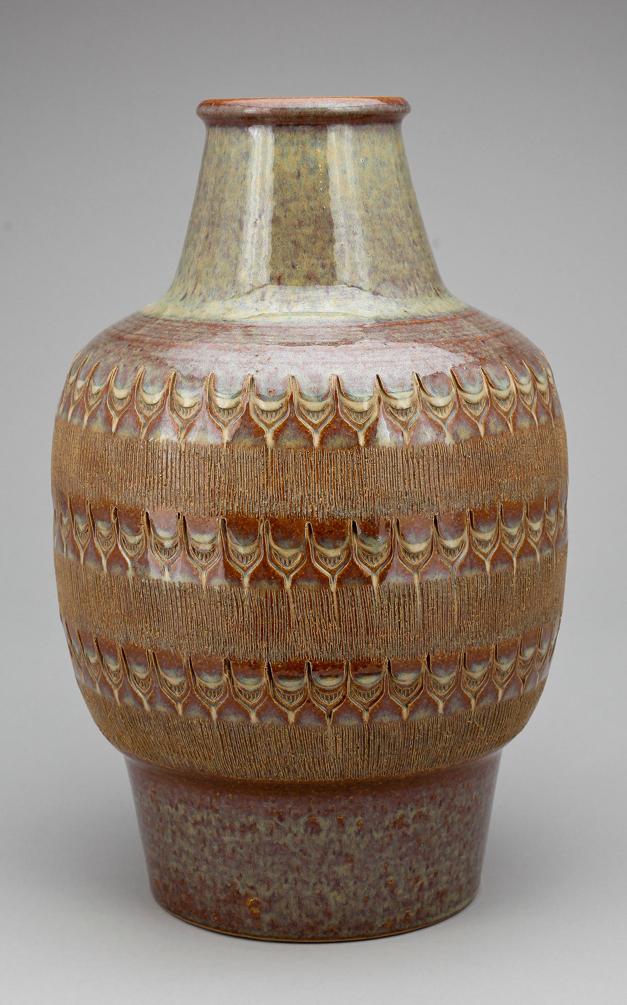 VAS, stengods, möjl Gerd Hiort Petersen, Söholm, Bornholm, Danmark.