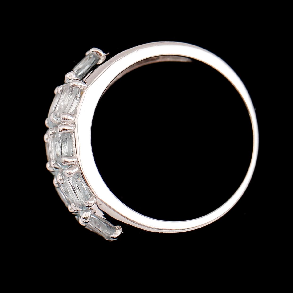 RING, sterlingsilver, akvamariner tot ca 3.20 ct.
