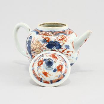 TEKANNA med LOCK, porslin, Kina, 1700-tal.