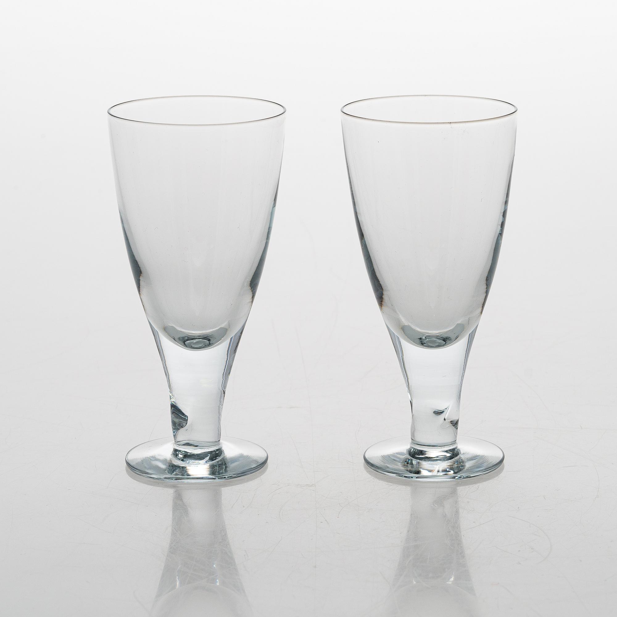 Gunnel Nyman, lasiston osia, 33 kpl, "GN 46", Nuutajärvi Notsjö. Tuotannossa 1949-1969.