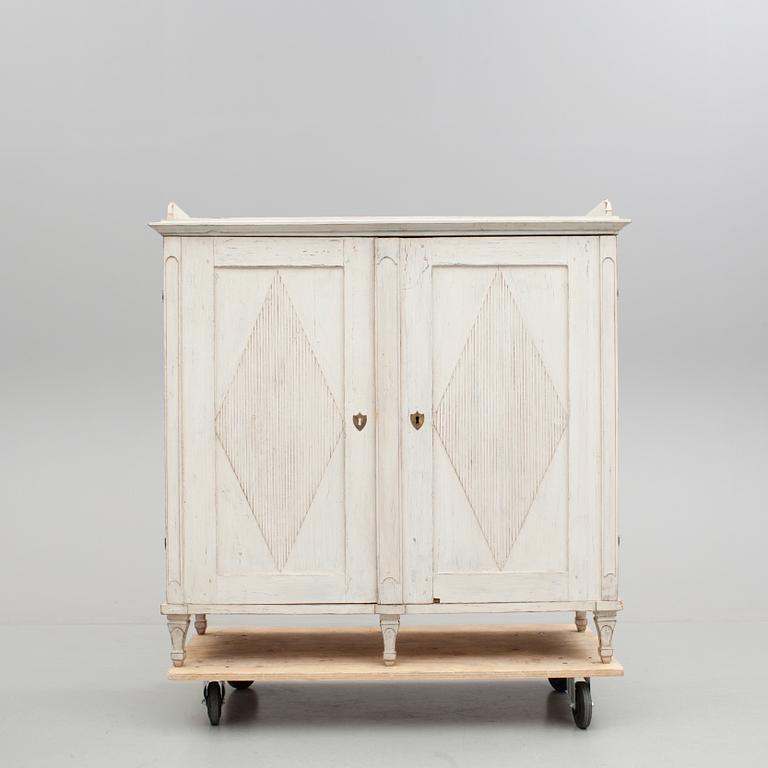 SKÄNK, gustaviansk, 1800-talets början.