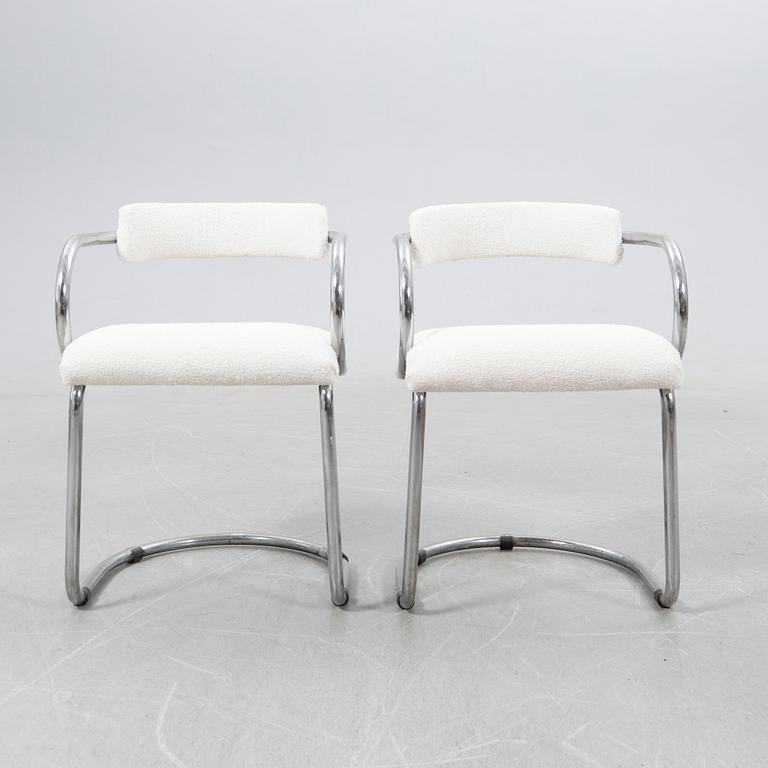 Karmstolar, ett par, 1900-talets andra hälft.