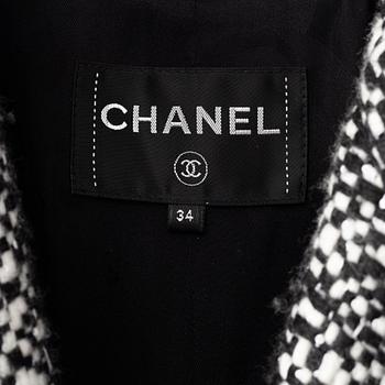 Chanel, a wool coat, french size 34.