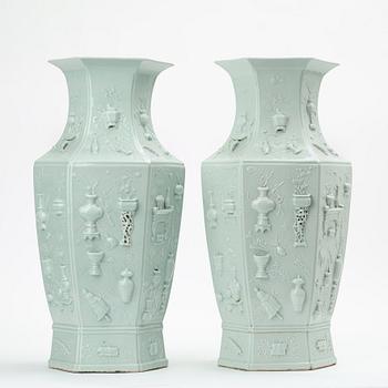 A pair of large celadon glazed vases, late Qing dynasty, circa 1900.