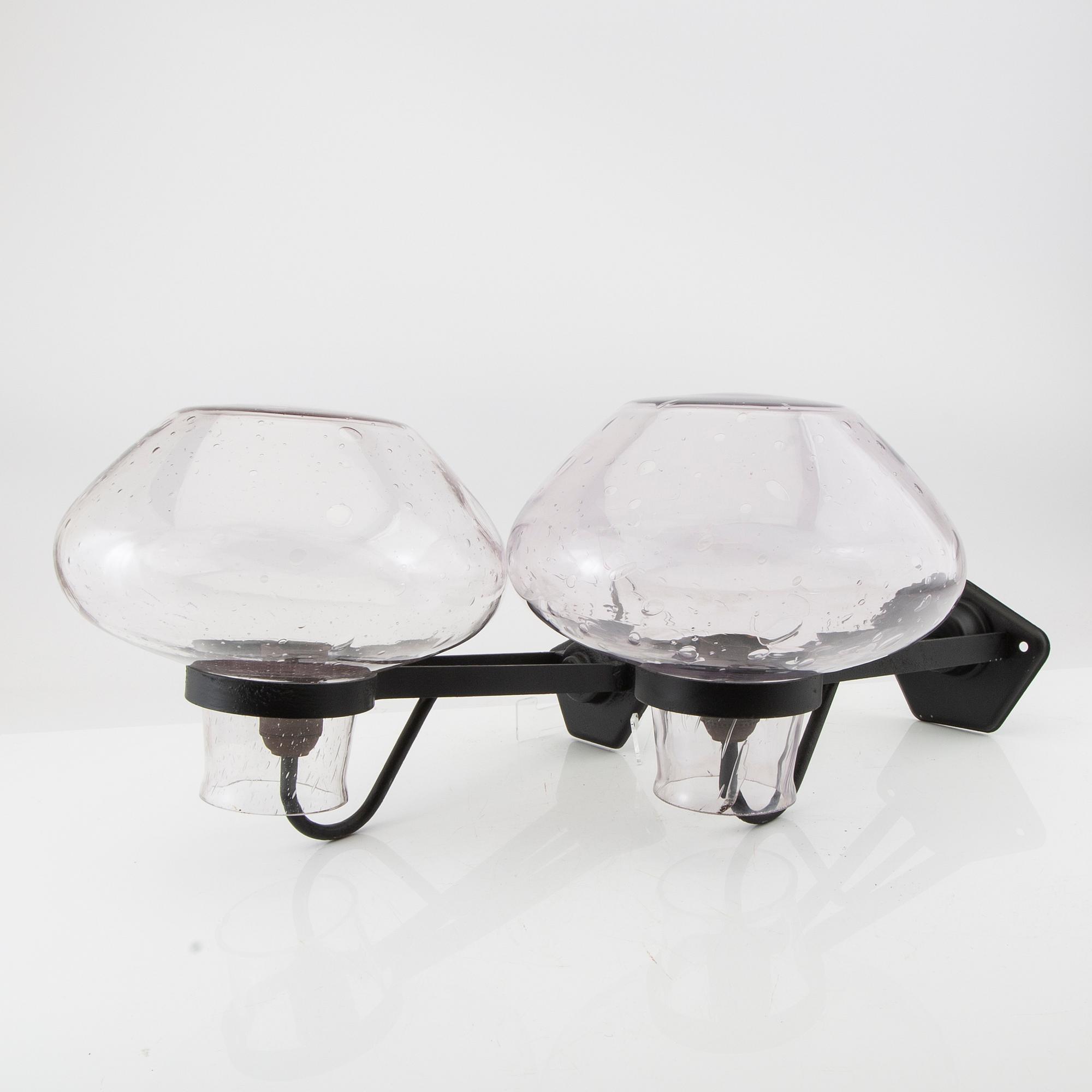 Vägglampor, två st, 1900-talets mitt.