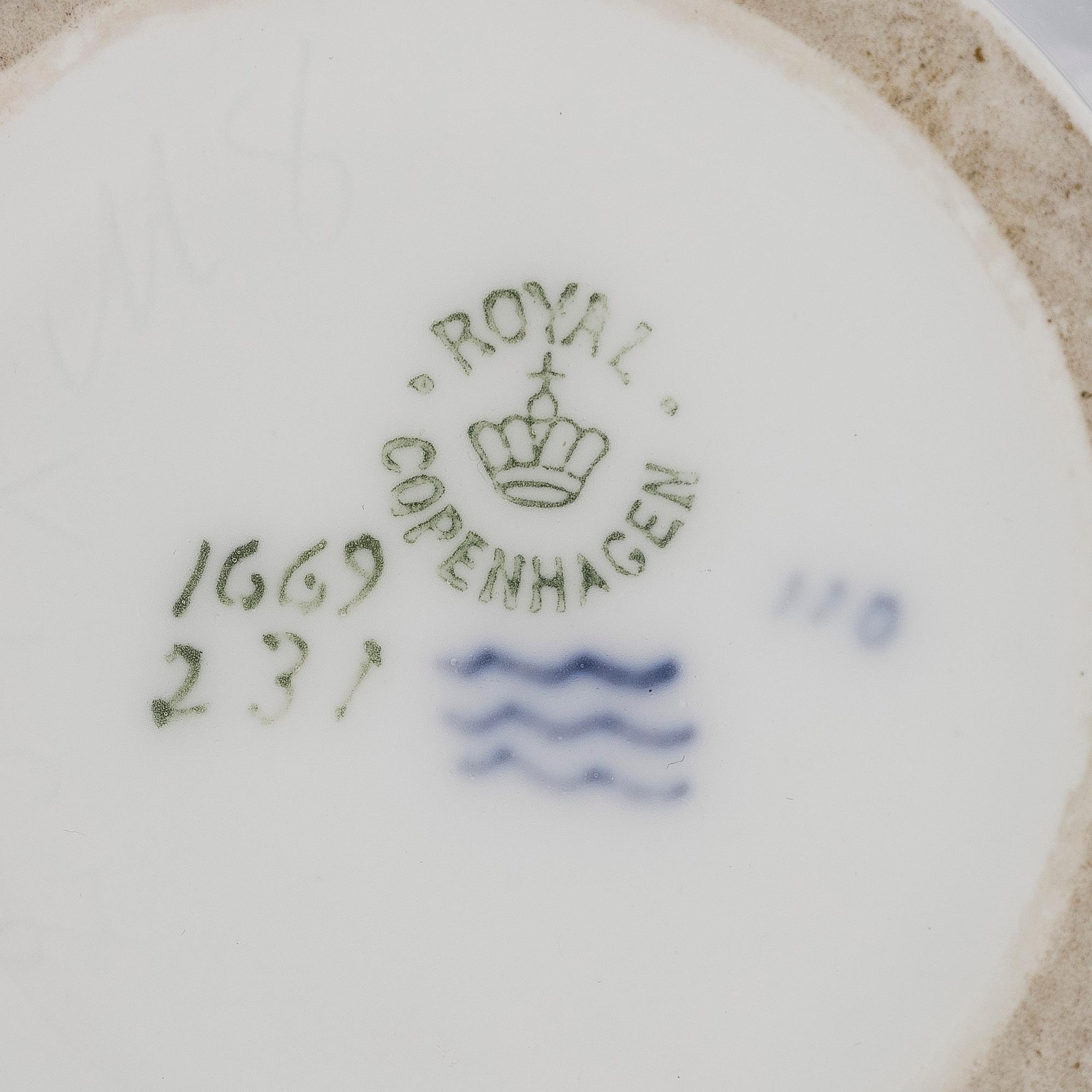 Royal Copenhagen, maljakko, posliinia, Royal Copenhagen, 1900-luvun alkupuoli.