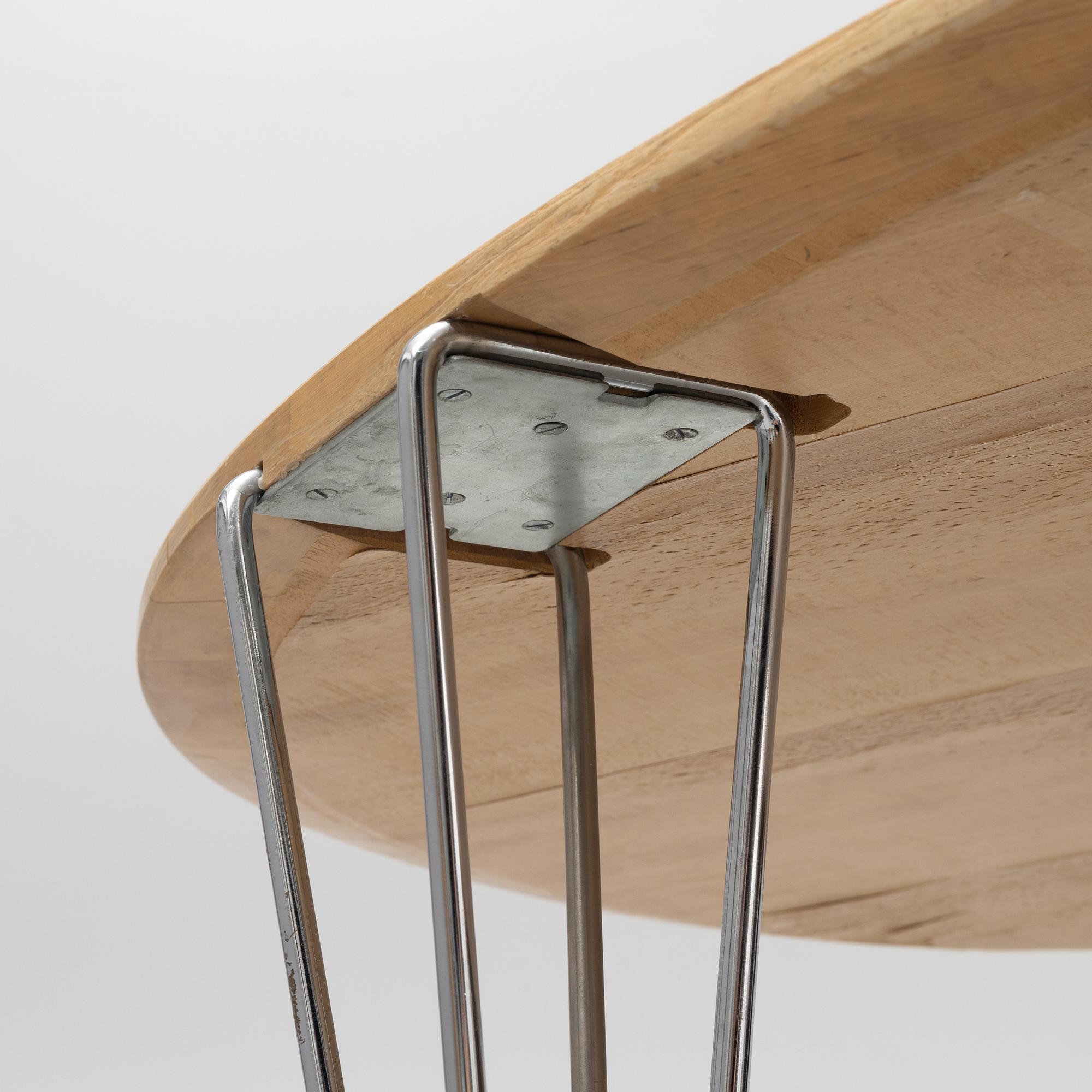 Bruno Mathsson & Piet Hein, dining table, "Superellipse", Mathsson International, Värnamo, Sweden.