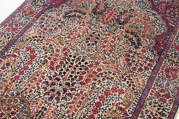 Rug, Kirman, approx. 225 x 140 cm.