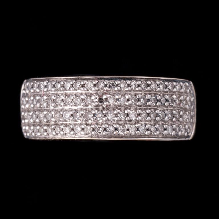 RING, 14K guld, diamanter. Vikt ca 2,8 g.