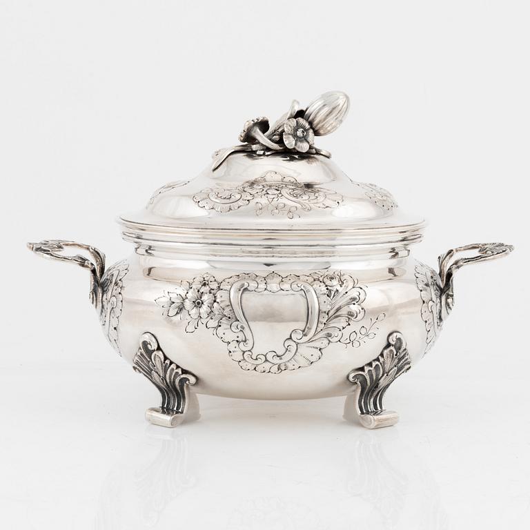 Axel Salomonsen (1933-1977), terrin med lock, sterling silver, Danmark, med Svenska importstämplar.