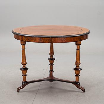 SALONGSBORD, Nyrenässans. 1800-talets slut.
