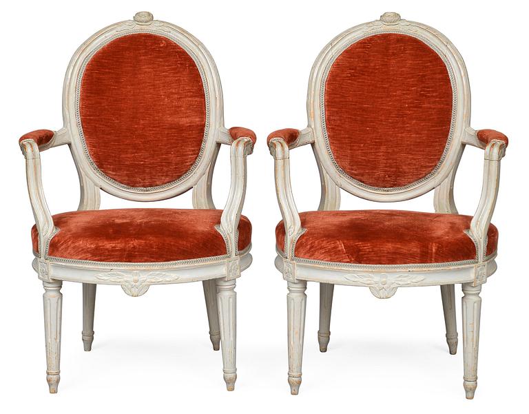 A PAIR OF ARMCHAIRS.